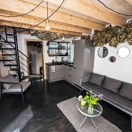 Design Family House, 2bd, 300m From The Sea *
